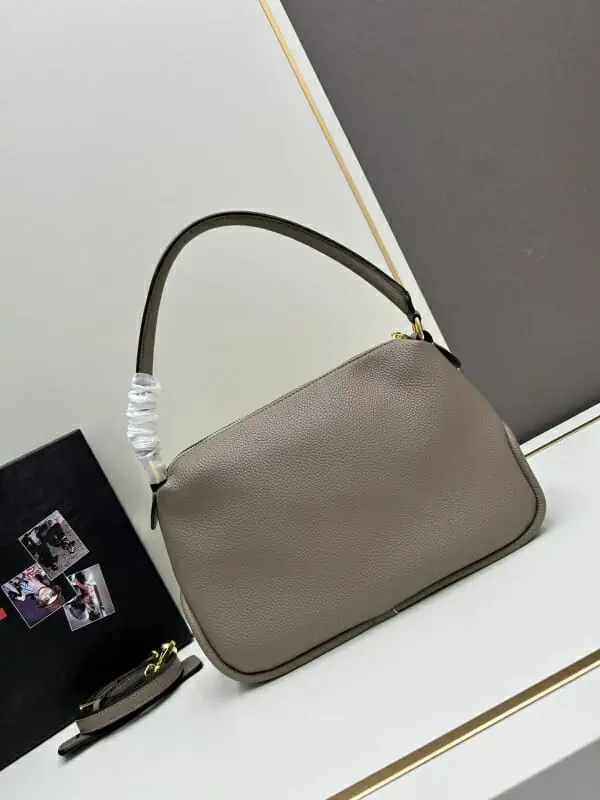 prada aaa qualite sac a main  pour femme s_126b5472